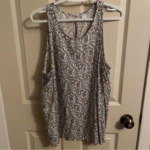 Old Navy Woman’s Floral Shirt